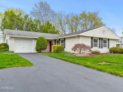 19 Ivanhoe Lane, Aberdeen, NJ, 07747