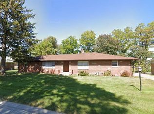 5 Meckfessel Dr, Fairview Heights, IL 62208
