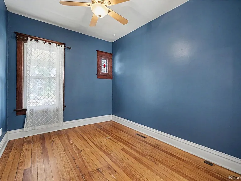 3427 Meade St — Photo 9