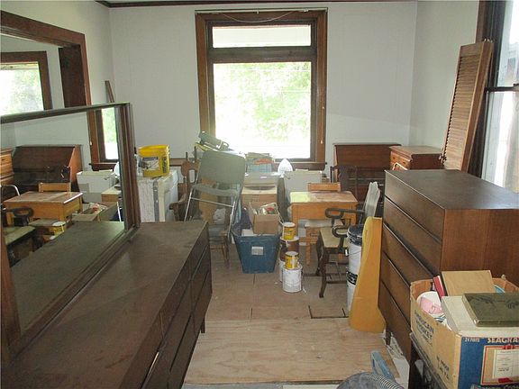 5th image of 706 Lincoln St