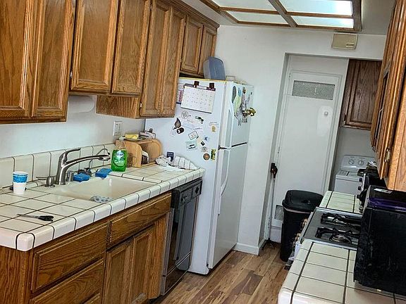 3rd image of 210 Touchstone Pl