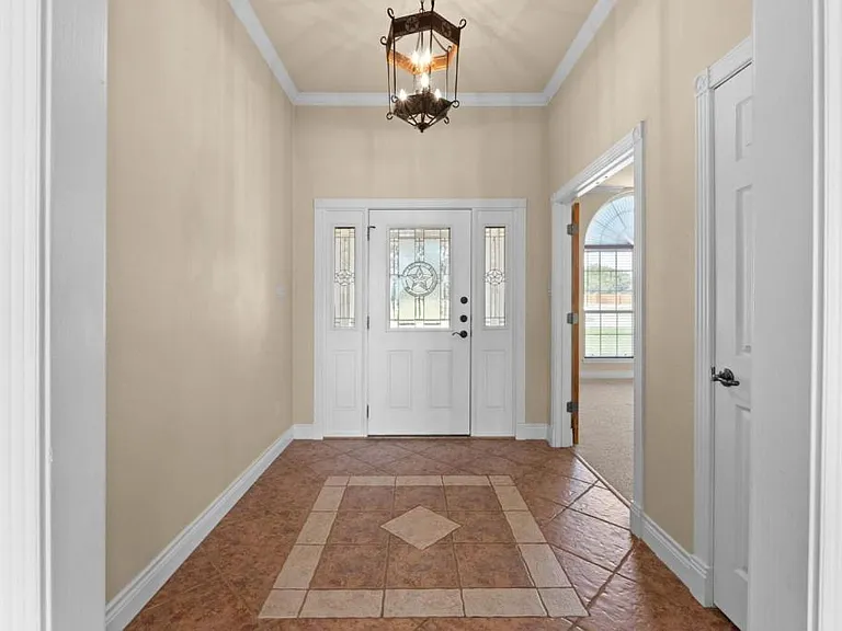 336 Skyline Dr — Photo 6