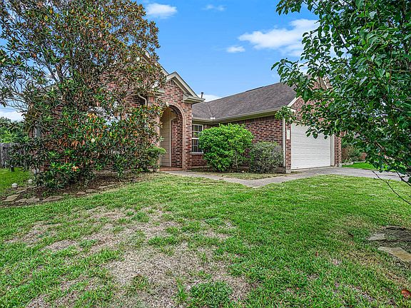 3rd image of 1311 Diamante Dr