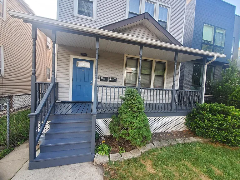 2532 W Lyndale St — Photo 14