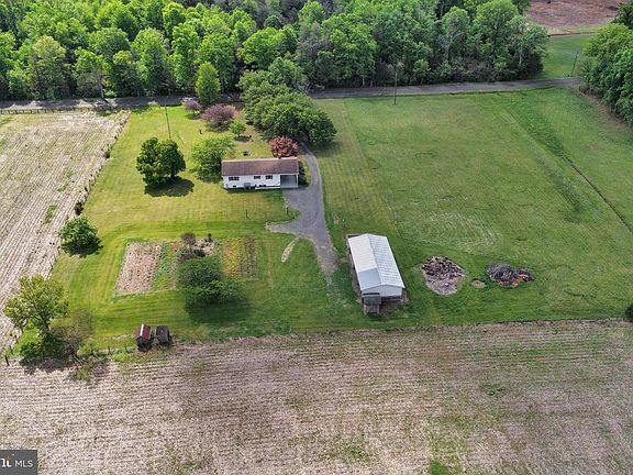 2nd image of 5362 Turkey Run Rd