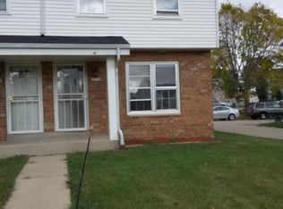 10518 W Jonen St, Milwaukee, WI 53224