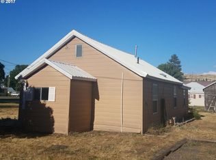 255 S 12th Ave, Elgin, OR 97827