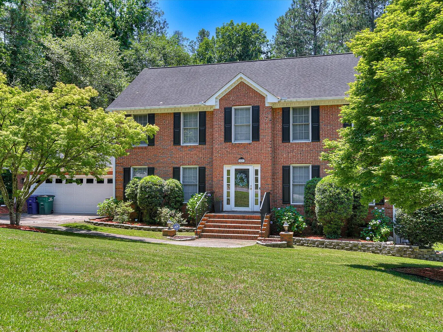 3 bed, 3.5 bath, 2186 sqft, $2,950 — Photo 1