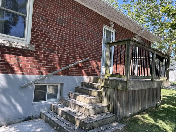 311 Wallace Ave S, Welland, ON L3B 1R8