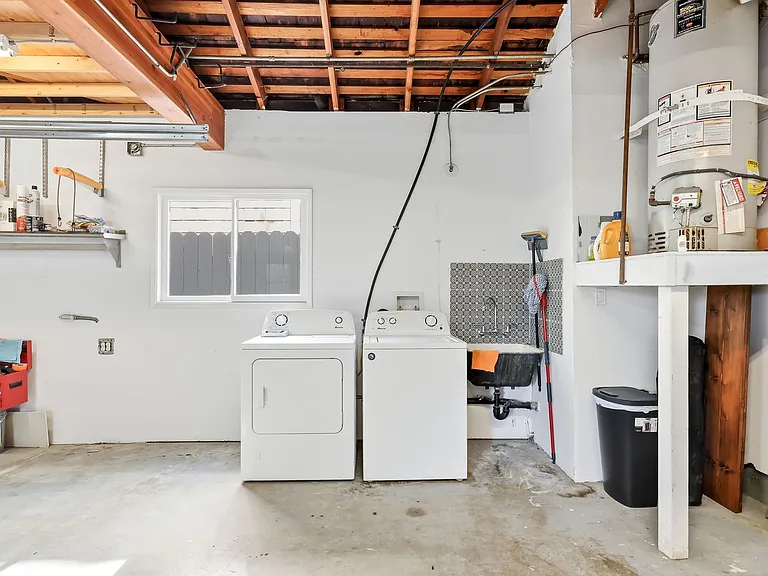 2104 E Ocean Blvd — Photo 33