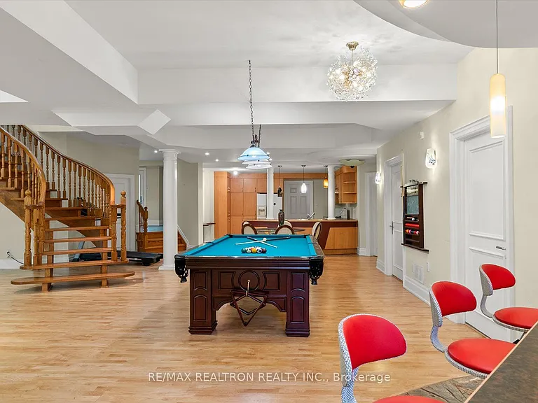 48 Arnold Ave — Photo 42