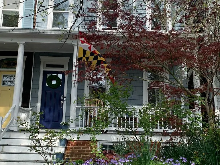 5 Dean St — Photo 1