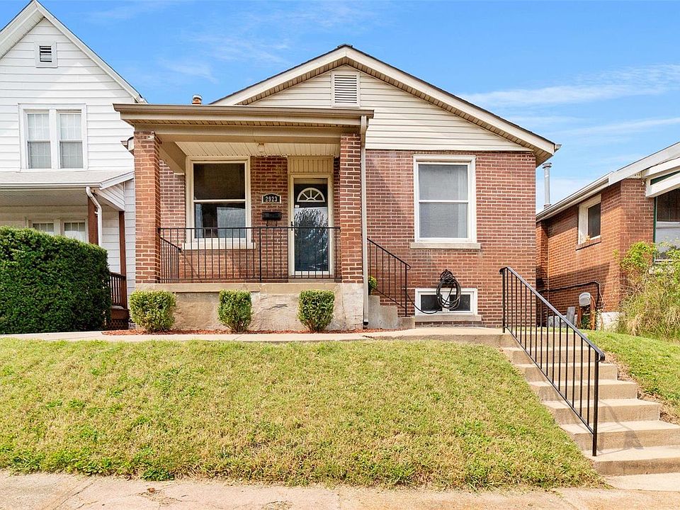 1st image of 2923 Macklind Ave
