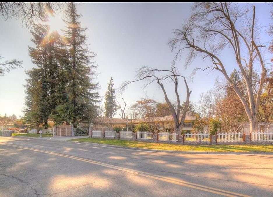 1st image of 5543 N 7th St