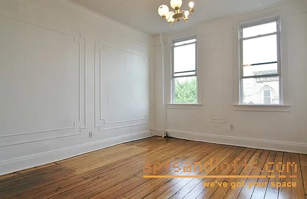 Rented by aptsandlofts.com | media 16