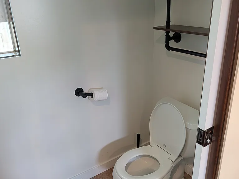 13715 Fellows Ave — Photo 16