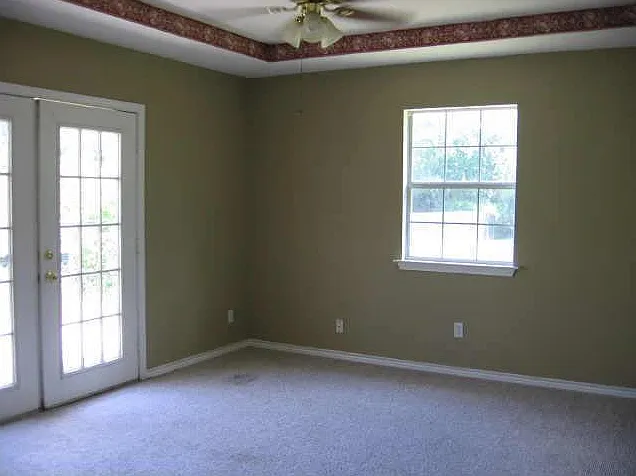 304 Wall, Terrell - House — Photo 4