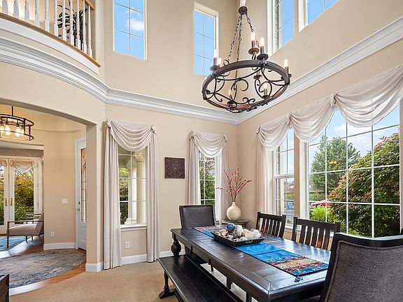 5th image of 3696 Newbury Court