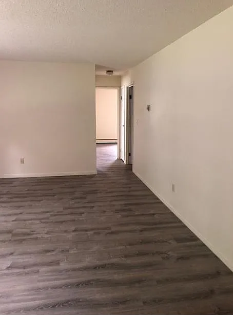 Edinboro Country Square Apartments — Photo 4