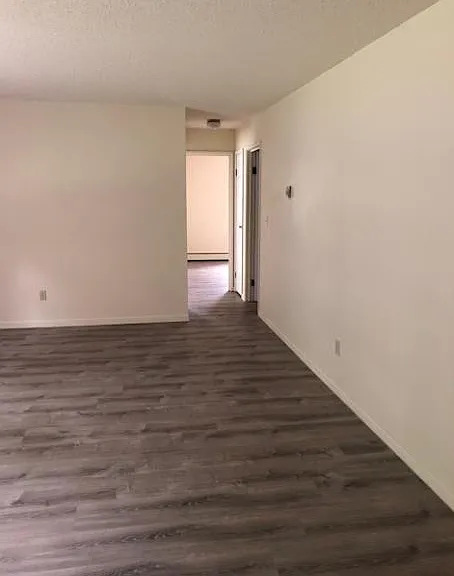 Edinboro Country Square Apartments — Photo 4