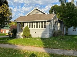 829 N 7th St, Rochelle, IL 61068