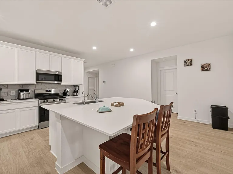30518 White Cliff Ct — Photo 21