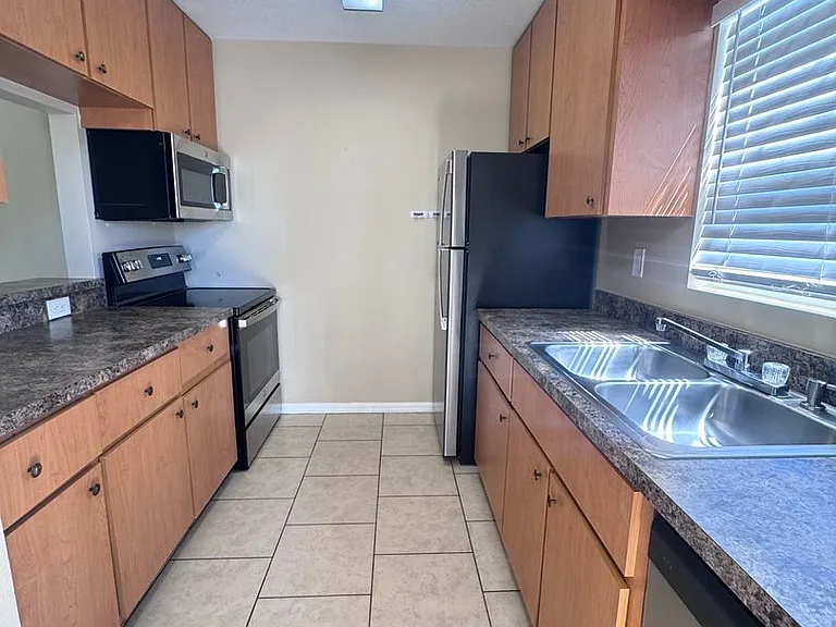 Rainbow Lake Apartments — Photo 23