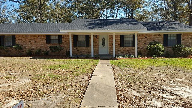 1st image of 109 Cross Timbers St