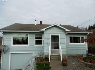 796 E 10th St, Coquille, OR