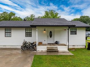 30 Center Rd #A & B, Mayflower, AR 72106