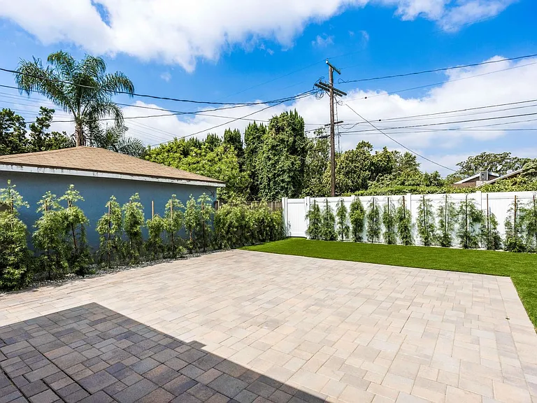 5713 Ranchito Ave — Photo 24