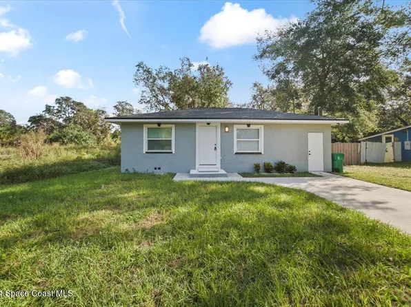 2651 Pineapple Ave, Mims, FL 32754