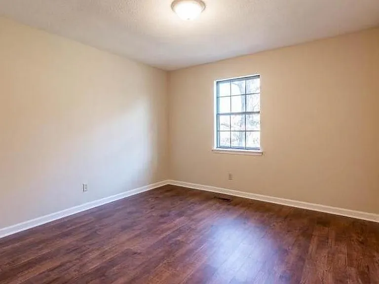 308 Crisman St — Photo 14