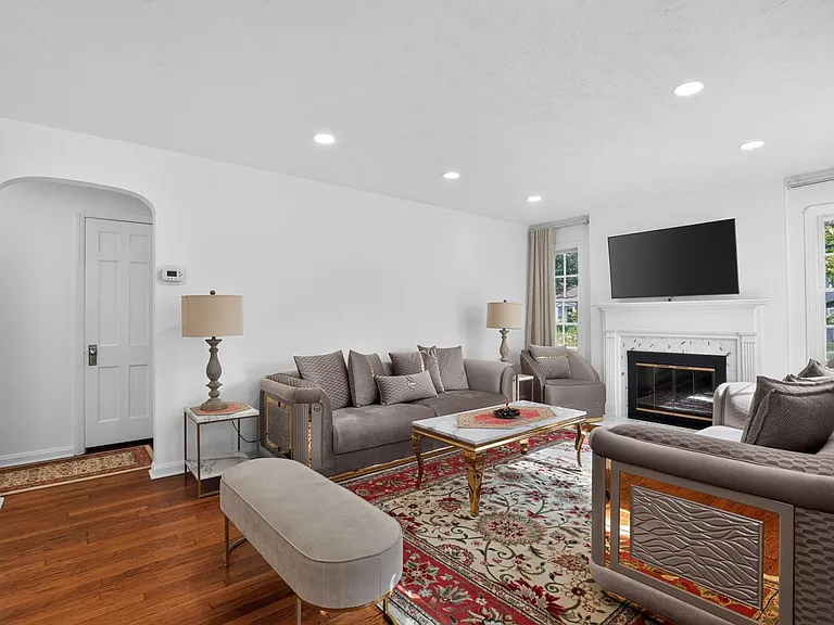 28036 W Oakland Rd — Photo 6