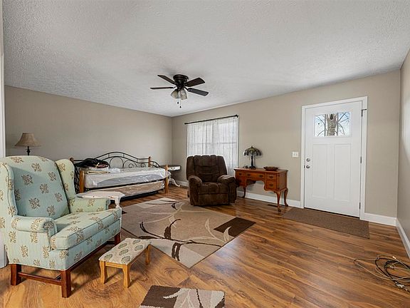 2nd image of 380 Lecta Salem Rd