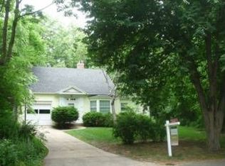 1204 Bowdoin Rd, Madison, WI 53705