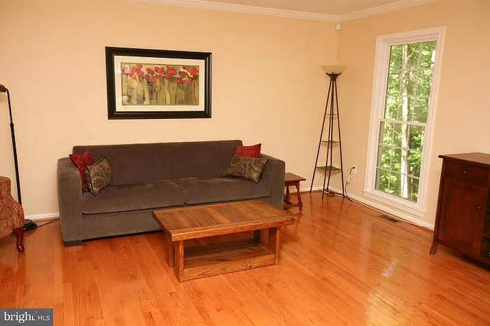 11429 Oak Leaf Dr — Photo 2