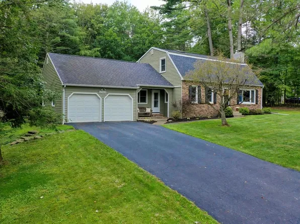 2833 Forest Hill Dr, Corning, NY 14830
