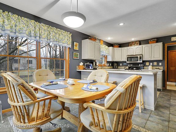 5th image of 1024 Timbercreek Dr