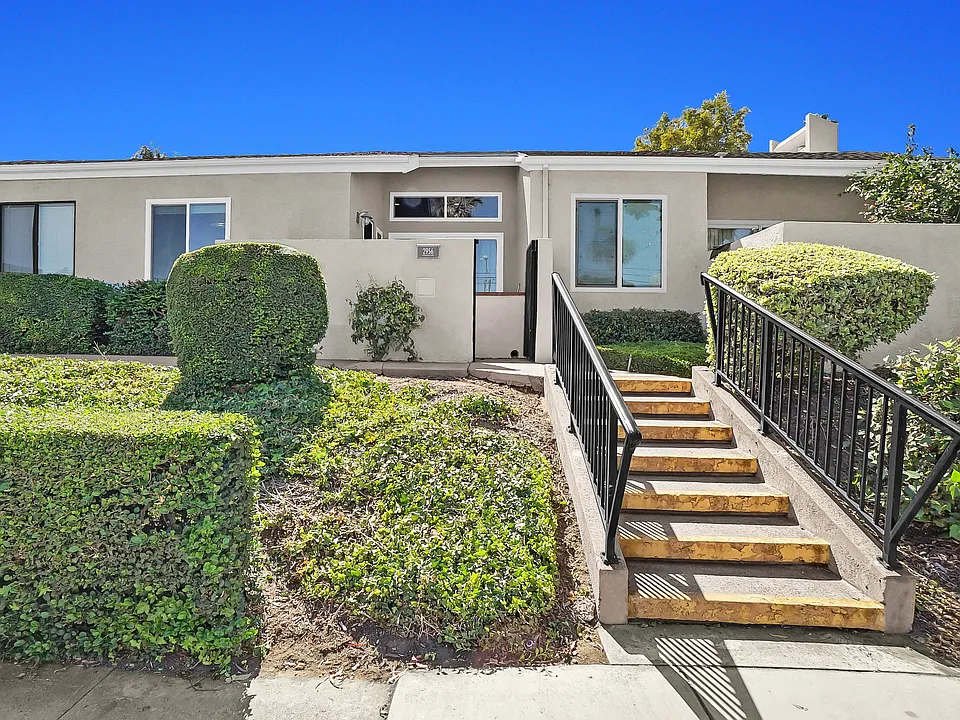 2956 Haddonfield Loop