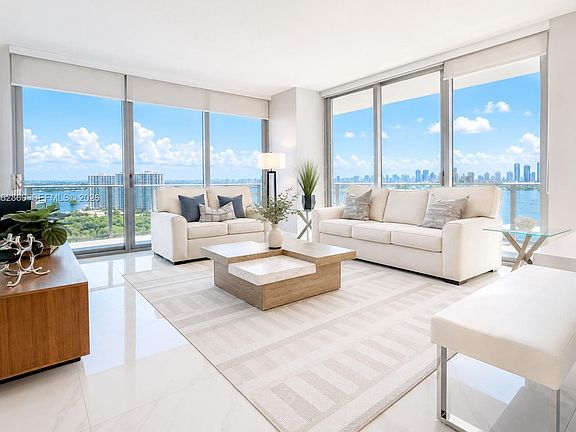 4th image of 16385 Biscayne Blvd Unit 2007