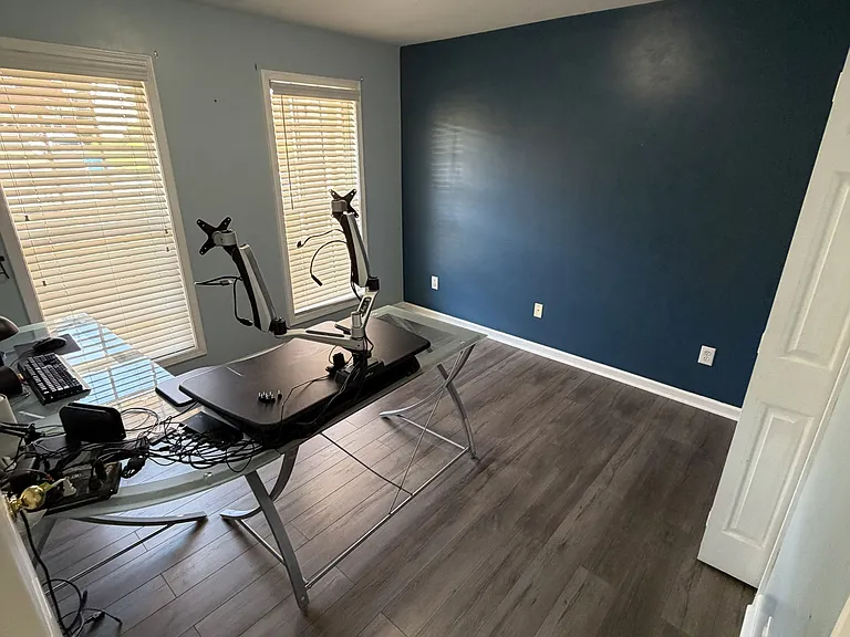1050 Chapel Hill Dr — Photo 15