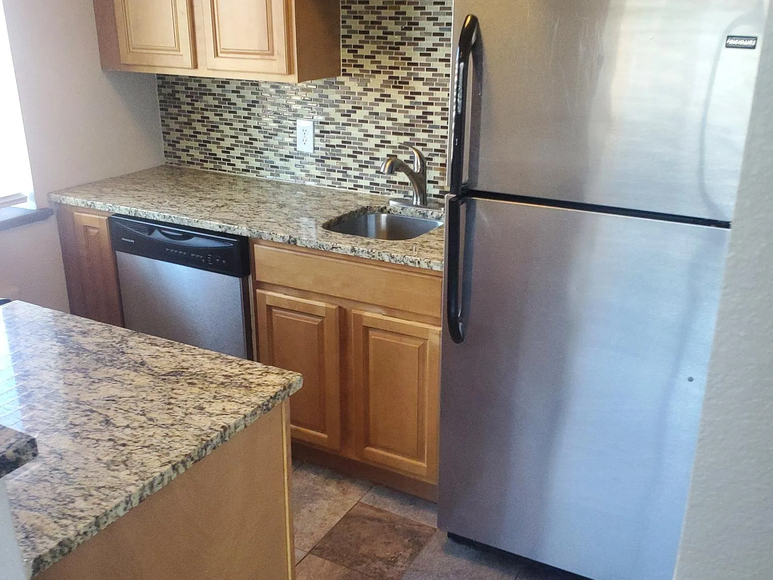 2 bed, 750 sqft, $1,095 — Photo 1