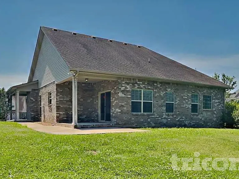 1306 Crescent Ridge Dr — Photo 17