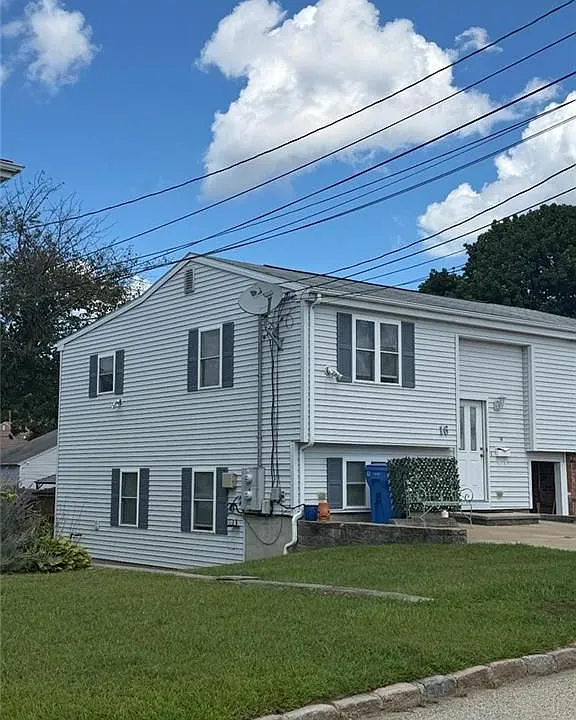 16 Briggs St