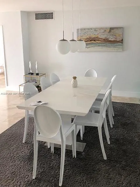Arlen Beach Condo — Photo 4