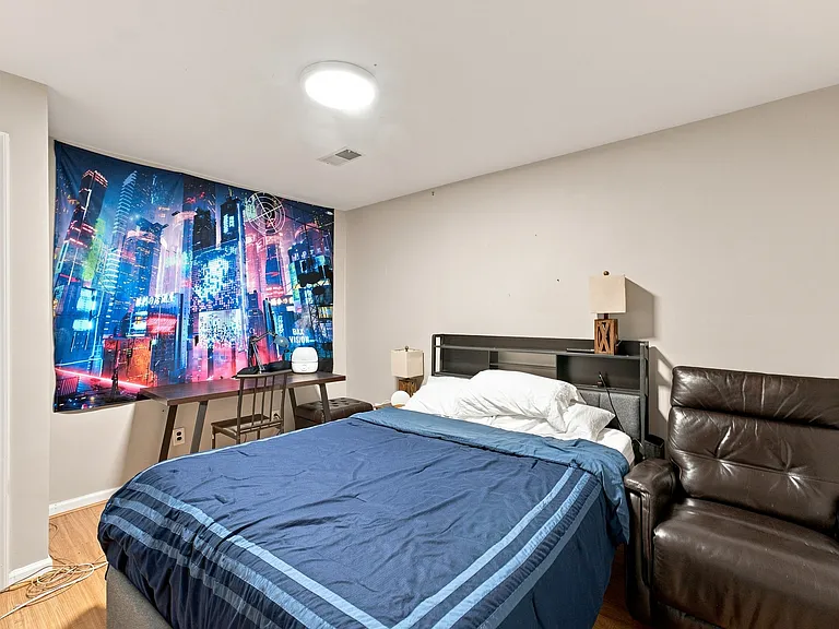500 Beacon Dr — Photo 38