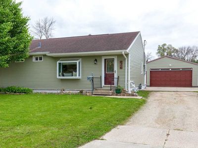1621 Hyperion Dr, Waterloo, IA, 50703