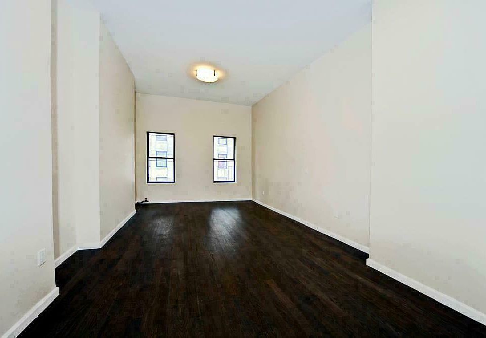 1st image of 106 Greenwich St APT 12
