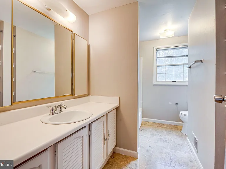 3381 Monarch Ln — Photo 37